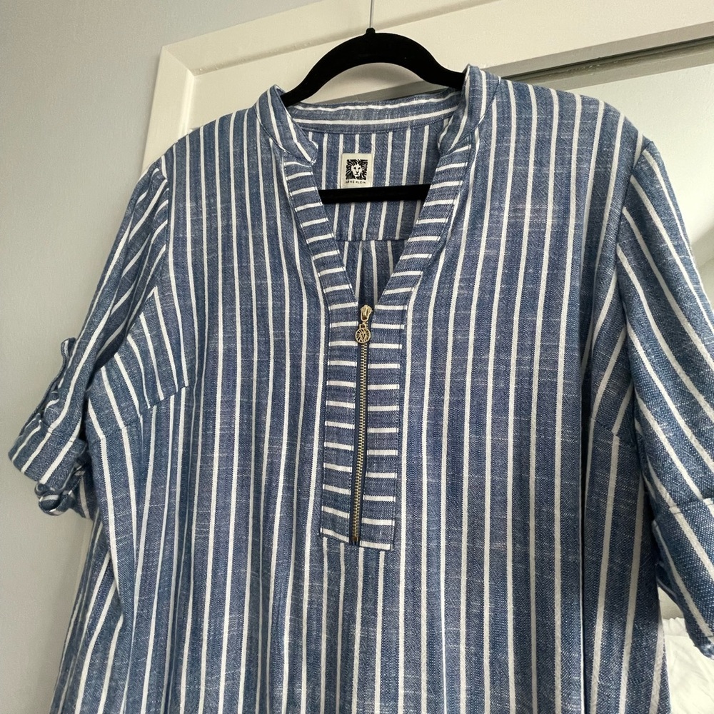 Excellent condition worn a few times, too big on me!  Dry clean